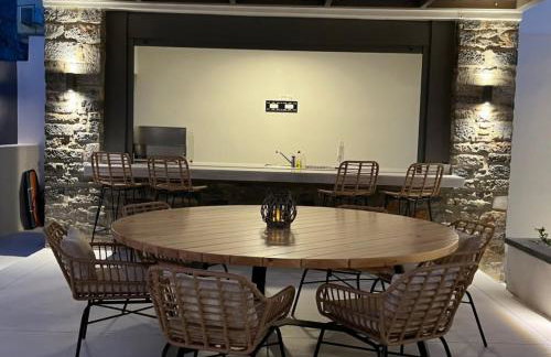 Venetian gem in neapolitan with private courtyard - Photo 9