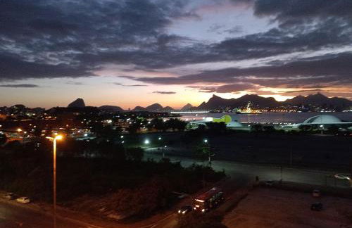 Apê com linda vista do Rio No centro de Niterói Com 2 quartos - Foto 26