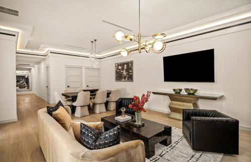 2Linkd Homes | 9BR•All Private Baths | Pool |Gated - Foto 45