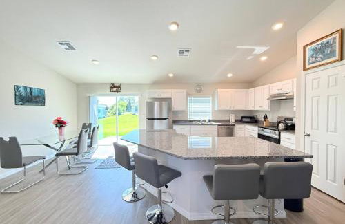 New 4-Bedroom Home – Perfect for Your Stay! - Foto 6