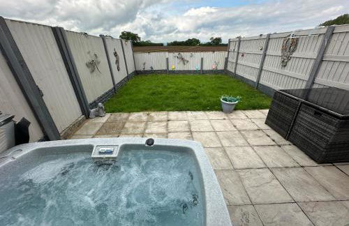 Dwylig Isa Holiday Cottages - Photo 21