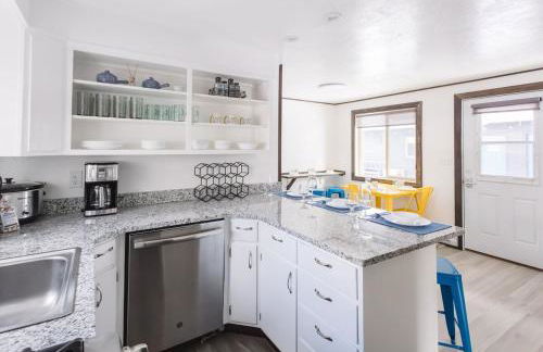 Lazy Duck Inn #30 The Lucky Duck House, a cozy 2-bedroom retreat 1 min from Yellowstone - Foto 8