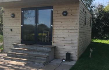 Secluded Log Cabin in beautiful private gardens - Foto 1