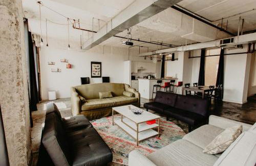 The Downtown Industrial Loft - Foto 19