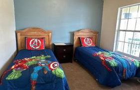 Family Vacation Home in Quiet Community with Private Pool and Spa - Foto 36