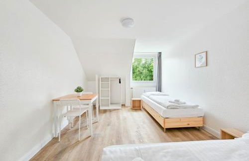 Tolstov Apartments - Monteurwohnungen - 3 Schlafzimmer - Küche - Balkon - Waschmaschine - 25 Min zur Messe DUS - Foto 12