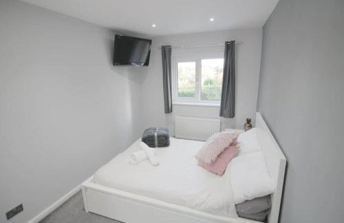 2 Bed House - BHX - NEC - Photo 3