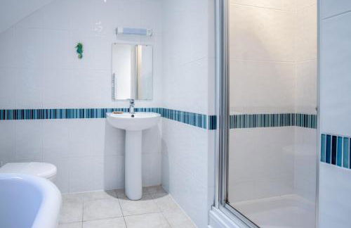 Bayview 2 - 2 Bedroom Apartment - Penally - Photo 49