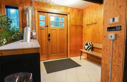 Treetop Hideaway, Sleeps 2 - Foto 56