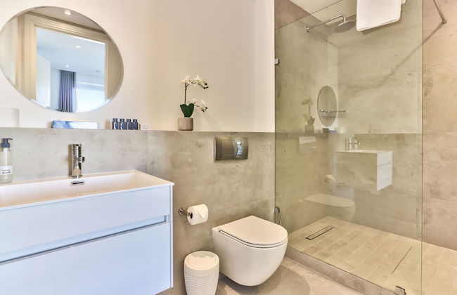 Two Bedroom Apartment - Fully Furnished and Design in V&a Marina Residential - Foto 9