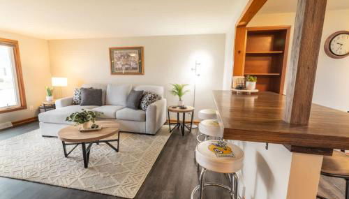 1 Block To Lambeau 3 BR Sleeps 6 Pet-Friendly - Foto 2