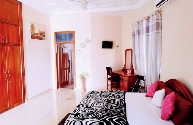 Room-renajoe Ejisu-kubease - Foto 14