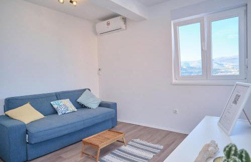 Queen's Lodge Mastrinka by Litto - Photo 54