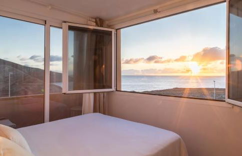 Seaside Home Jacuzzi Pool Free Surf Retreat - Foto 8