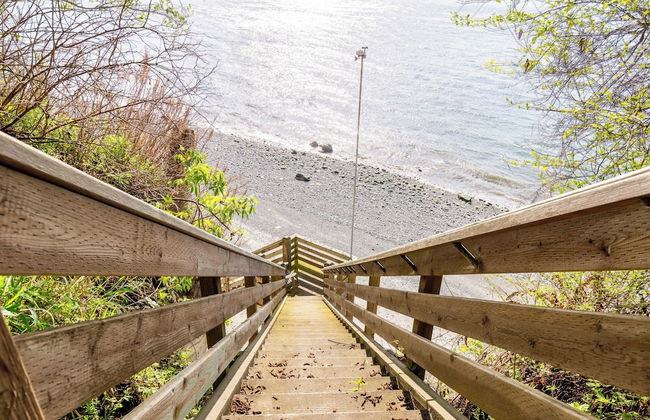 Westside Waterfront View Home - Avantstay Hot tub - Foto 3