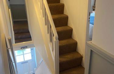 Delightful 3 Bedroomed Cottage in Llandudno - Photo 42