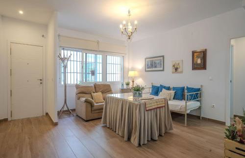 Apartment in Peñaflor with Charming Patio - Foto 9