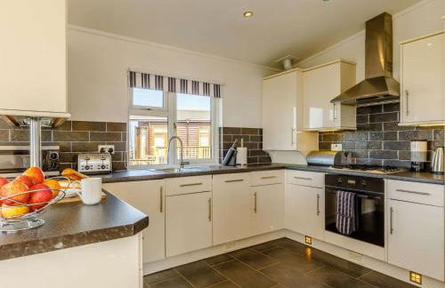 3 Bed in Torpoint oc-83792 - Photo 2