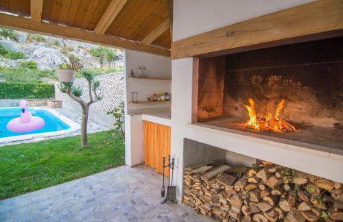 Village holiday apartman with heated pool Maslina - Photo 10