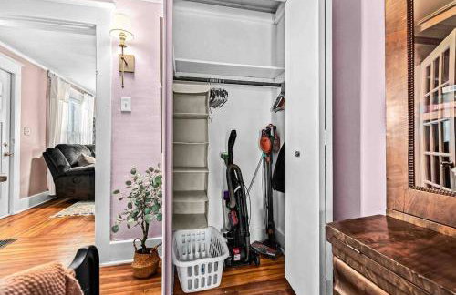 Eclectic Bungalow in the Heart of Royal Oak - Foto 33