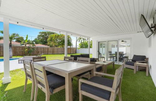 Delilas Chic 3 Bedroom 2 bath Abode with Heated Pool - Foto 2