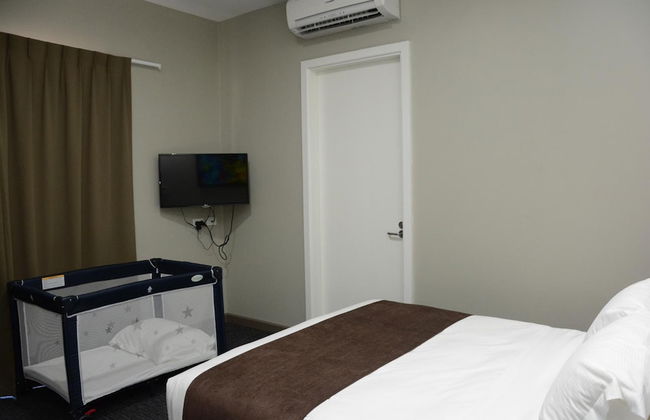 Ratsun Nadi Airport Apartment Hotel - Photo 11