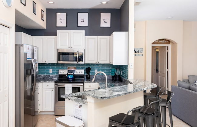 Paradise Found - Photo 14