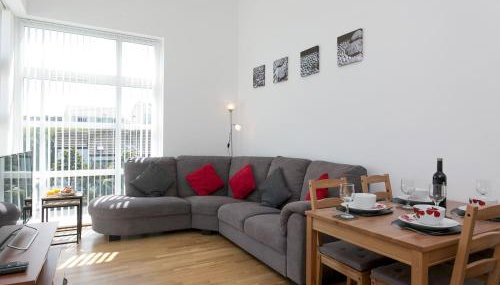 2 Bed Sea View Apartment with Balcony Parking - Pass the Keys - Foto 4, Other