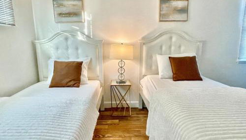 Unique & Spacious house near Disney, Knott, BBQ - Foto 4