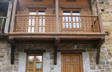 Casa Rural La Torre de Espinama - Foto 1