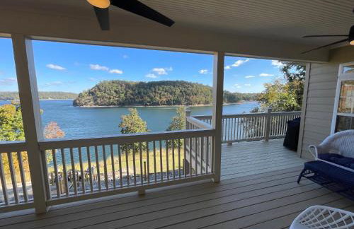 Clearwater Shores-Lakefront Stunning Views-Smith Lake, AL-5 Bedrooms - Foto 2