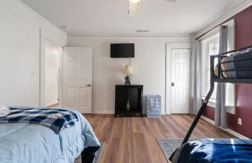 Bunkhouse -Unit A- Fire Pit-Grill-Groups-Patio-Games - Photo 25