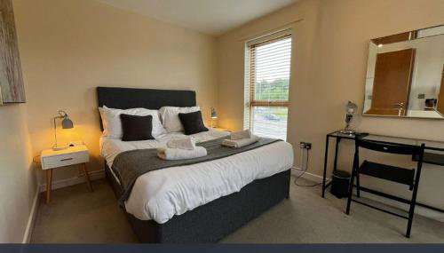 Three Bedroom Townhouse with Parking - Foto 2