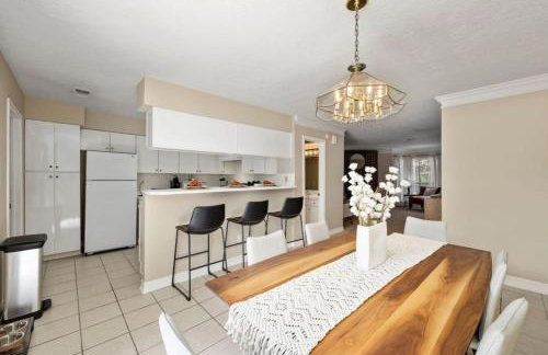 Modern Montrose Townhome Sleeps 10 Walk to Dining & Downtown - Foto 22