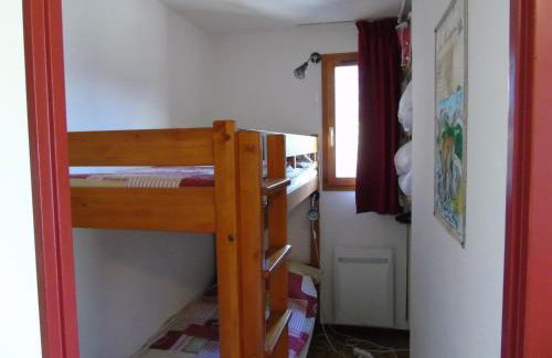 Appartement cosy 2 pièces + cabine, 6 pers., proche télésièges, commerces, avec balcon et équipement complet - FR-1-561-28 - Foto 8