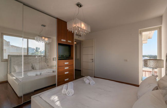 Luxurious Villa with great location - Foto 22