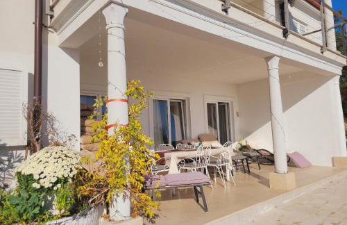 Apartments Chiara mit Meerblick und Pool und Jacuzzi - Foto 49