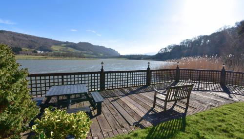 Detached Riverside Family Home on the River Conwy, Snowdonia, 6 Guests - Foto 4
