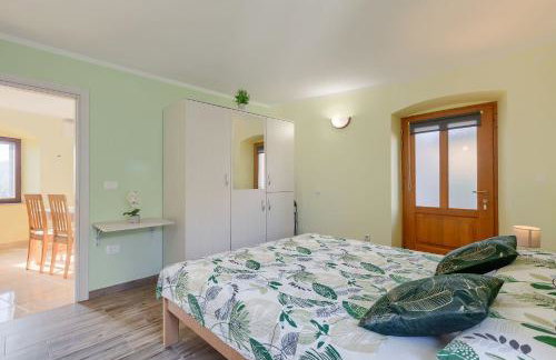 Mediterranes Apartment mit Panoramablick, Pool, Privatparkplatz, Grill - Photo 23