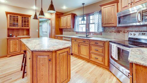 Charming Tonica Farmhouse with Private Yard! - Foto 2