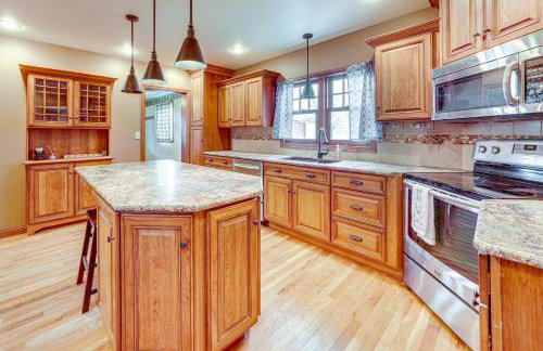 Charming Tonica Farmhouse with Private Yard! - Foto 2