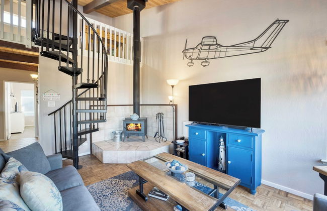 Steps to Beach w/ Patio+deck Foosball Happy Bottom Beach House by Avantstay - Foto 2