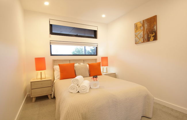 Sunset Place Apartments - Photo 11