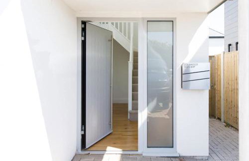 Delightful Seaside Hideaway 5 Mins to Beach - Foto 16