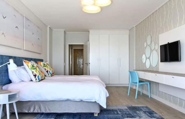 Incredible Clifton Apartment w 180 Sea Views Dunmore Blue - Foto 15