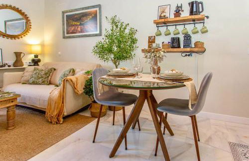 Wehostcostaluz Le Petit Palace Catedral con parking gratuito - Foto 10