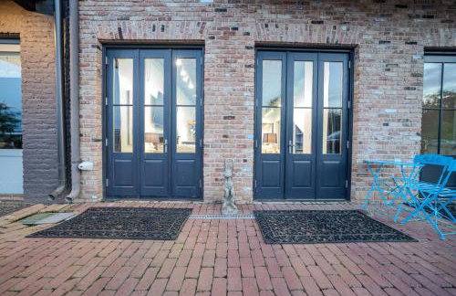 Ground Floor Waterfront on The Rez in Madison - Foto 32