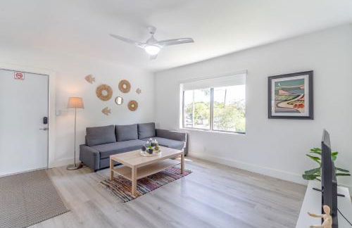 Renovated Apts with Kitchen, Fast WiFi, Smart TV, Roku & Pool Onsite 4 mi to Surfside Beach - Foto 62