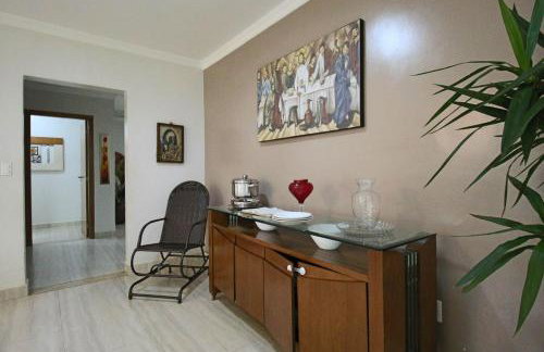 Casa com Piscina e Churrasqueira em Taguatinga - Foto 10