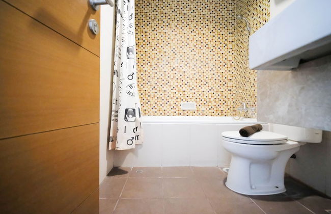 Spacious 3Br Apartment Connected To Cito Mall At Aryaduta Residence Surabaya - Photo 20